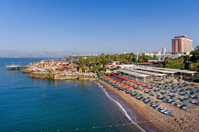 50 Meters From The Lara Apartament