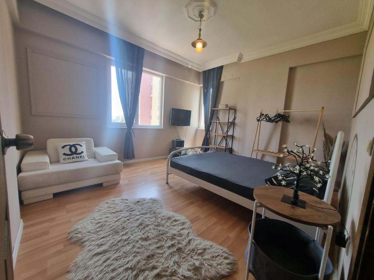 50 Meters From The Lara Apartament Antalya